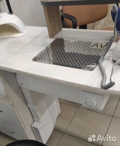 Вытяжка маникюрная