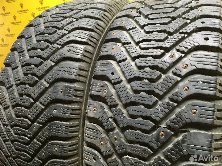 Goodyear UltraGrip 500 215/65 R16