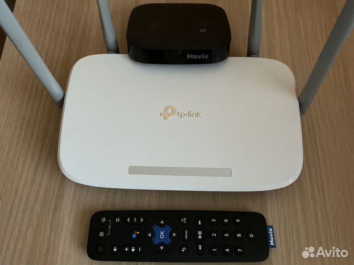 Тв приставка Mowix и Wi-fi роутер TP-Link EC220-G5