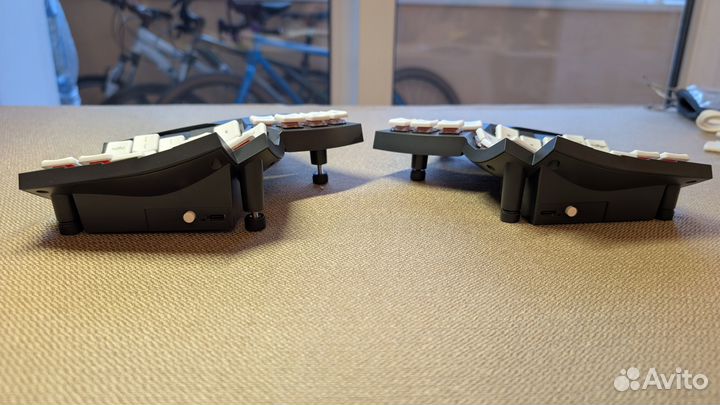 Беспроводная сплит клавиатура Glove80 Rev. 2