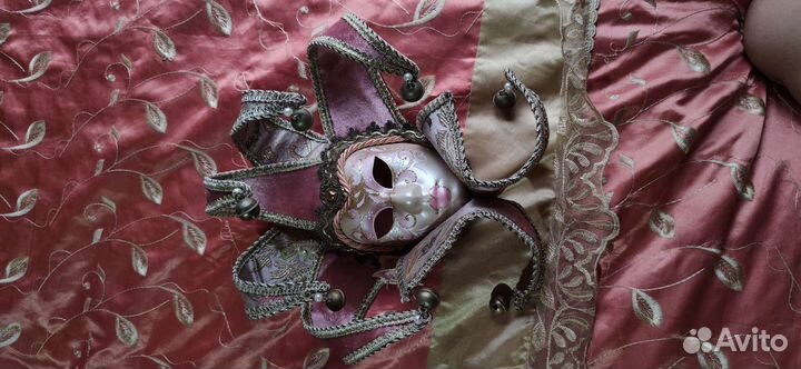 Венецианская маска