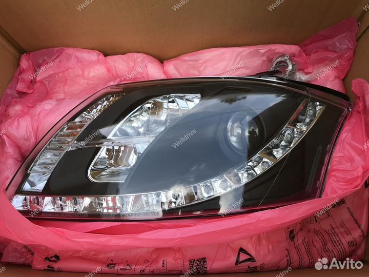 Фары передние Audi TT 8N 99-06 черные