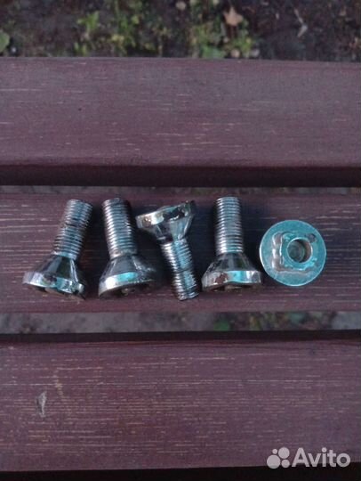 Болты для литых дисков