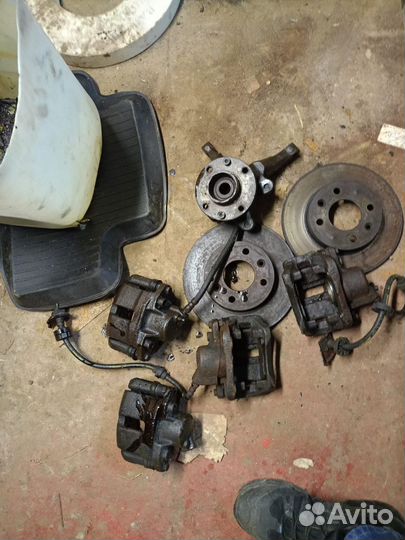 Суппорт на renault 19