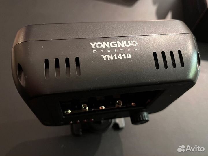 Накамерный свет Yongnuo YN1410 «Как новый»