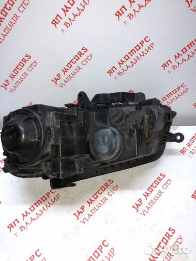 Фара галогеновая правая Volkswagen Touran BMY 2008