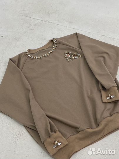 Свитшот женский со стразами