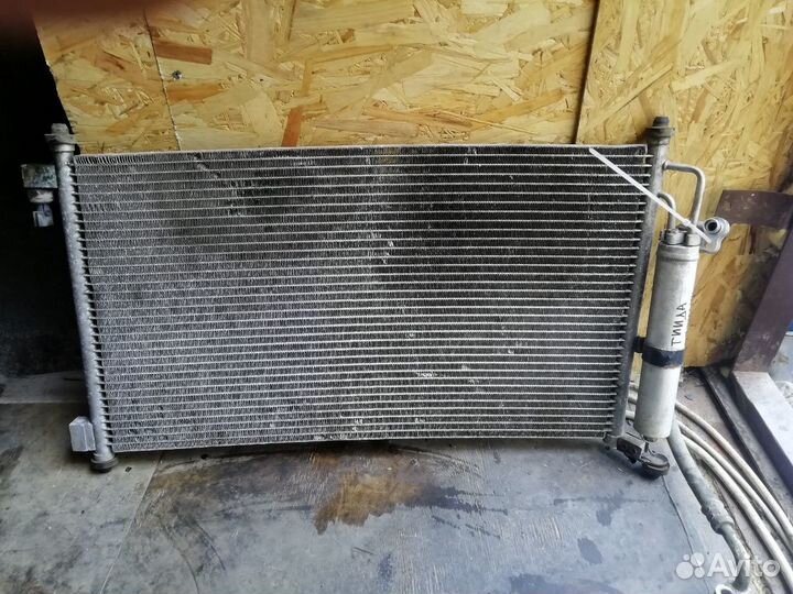 Радиатор кондиционера ниссан тиида