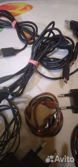 Зарядки,наушники и другое