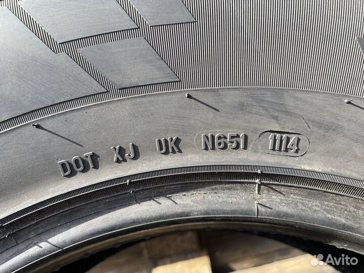 Pirelli Carrier 225/70 R15C