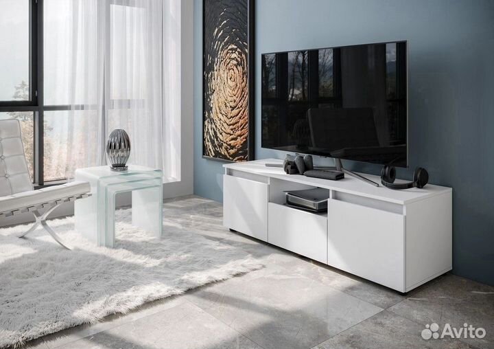 Тумба под тв Хилтон 1,35м