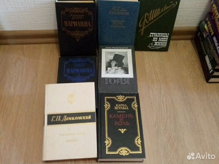 Книги детективы, классика, лирика, приключения