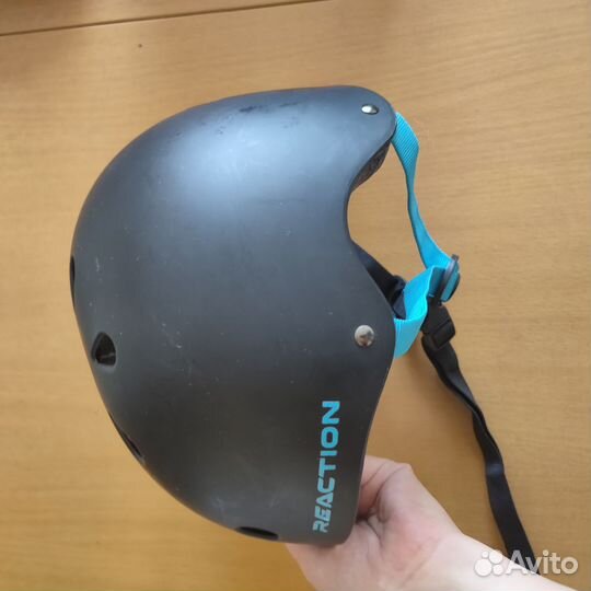 Детский шлем защитный Reaction