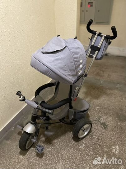 Детский велосипед с ручкой