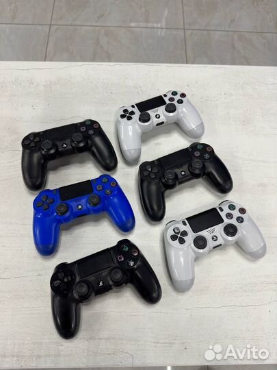 Геймпад Dualshock 4 на PS4