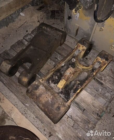 Трапеция CAT 325DL / 320DL