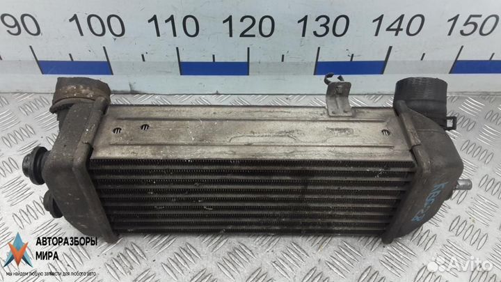 Радиатор интеркулера Kia Venga 2011