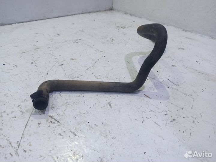 Патрубок системы охлаждения