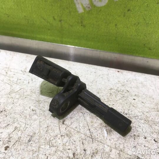 Датчик ABS задний правый Шкода Йети