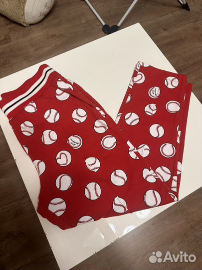 Love moschino спортивный костюм