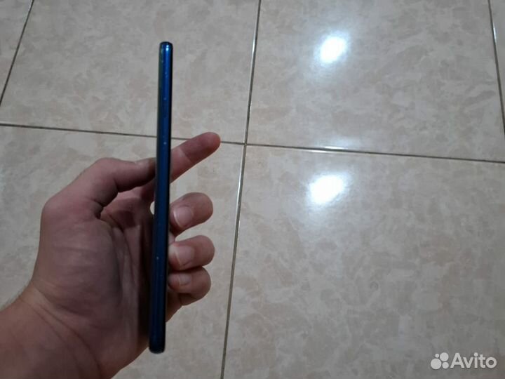 Samsung Galaxy A9 (2018), 8/128 ГБ