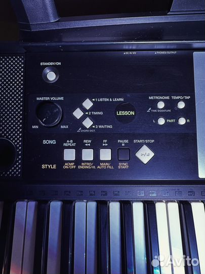 Синтезатор Yamaha PSR-E223