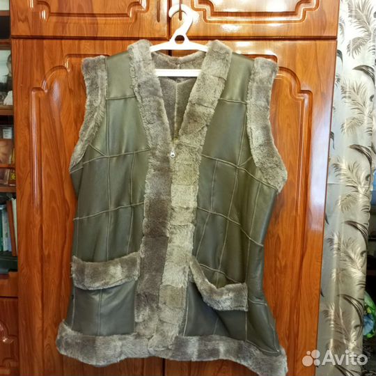 Жилетка женская меховая