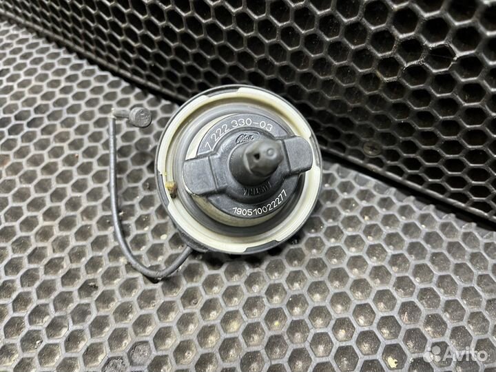 Крышка бензобака BMW E81/E87