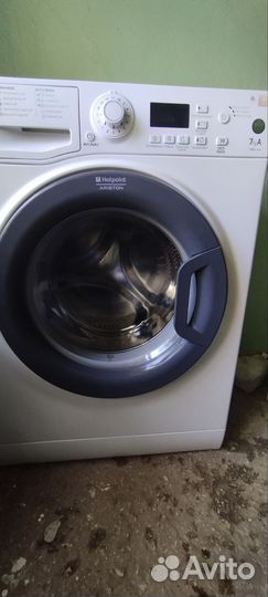 Стиральная машина Hotpoint ariston
