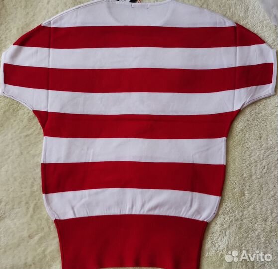 Новый яркий джемпер Pelican на рост 140