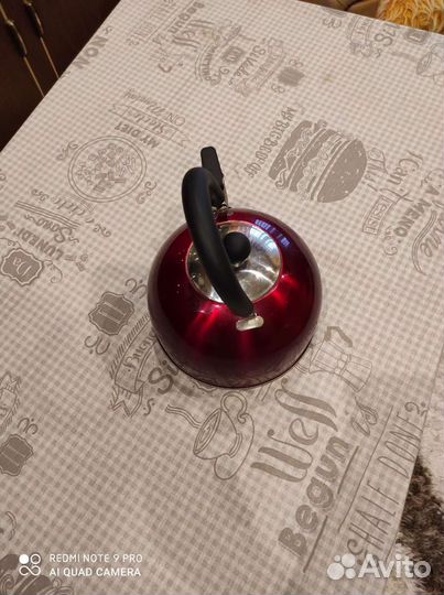 Чайник 2.5 литра со свистком