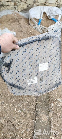 Трос ручника правой стороны киа карнивал