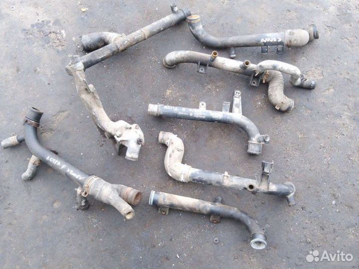 Патрубок Opel Astra