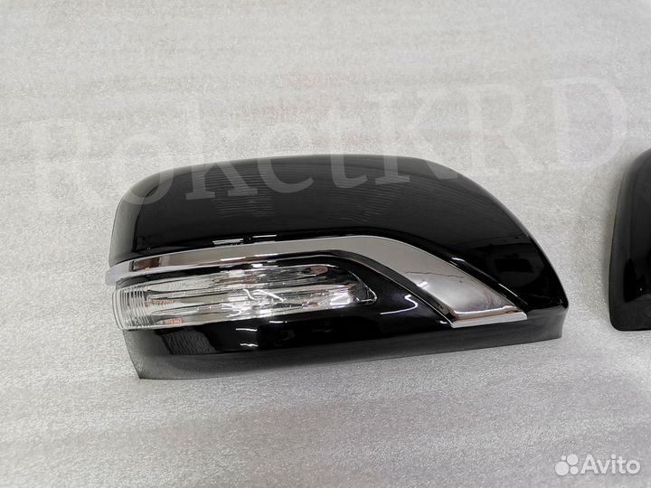 Накладки зеркал Toyota Land Cruiser 200 08-11г
