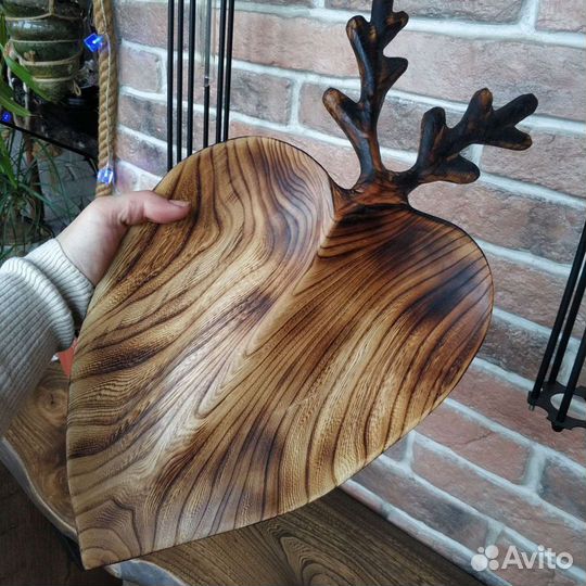 Блюдо из дерева вяз