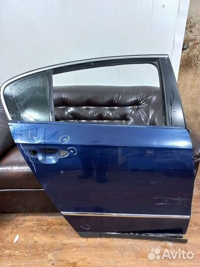 Дверь задняя правая Volkswagen Passat B6