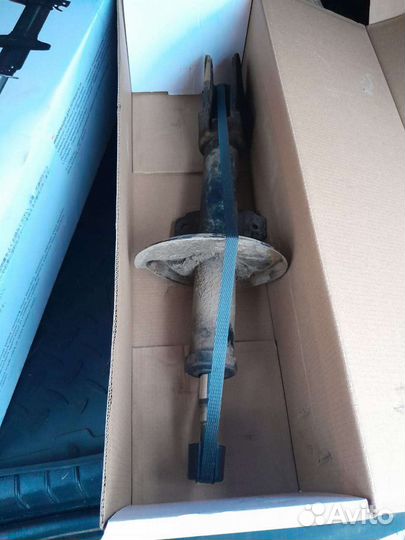 Стойки амортизатора