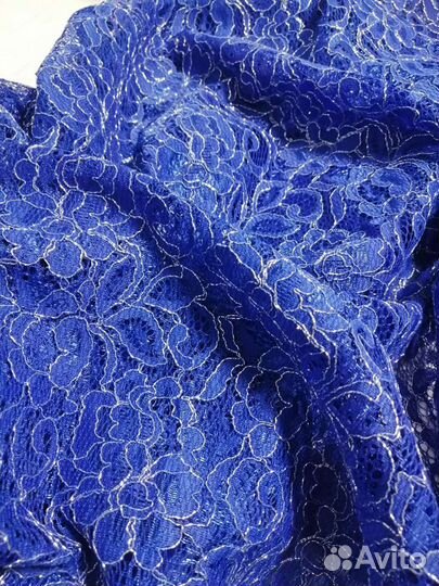 Отрез ткани кружево