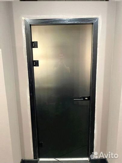 Стеклянная дверь с Вашим дизайном