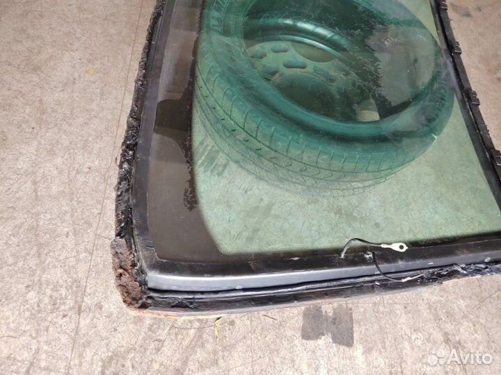 Стекло бронированное заднее заднее Mercedes-Benz