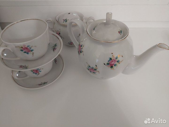Сервиз чайный, ручная роспись. Новый
