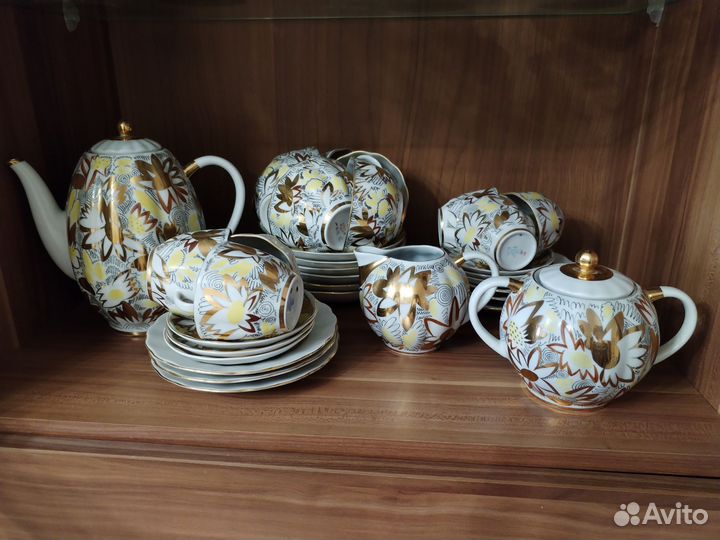 Два сервиза лфз чайный и кофейный золотые ромашки