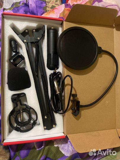 Микрофон студийный