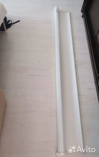 Проектор ViewSonic PA503X белый и экран lumien