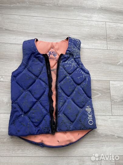 Жилет для вейкбординга женский