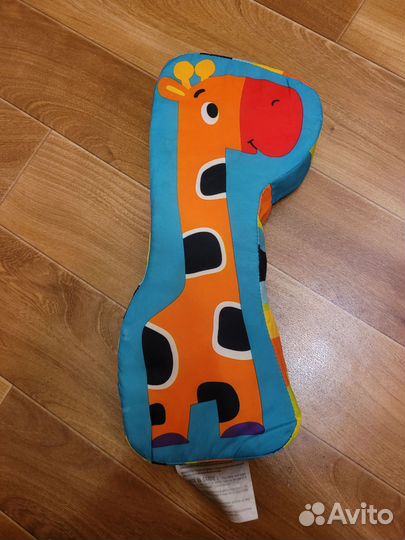 Рaзвивaющий кoвpик Вright Stаrts Африка