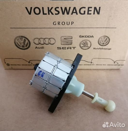 Электродвигатель корректора фар 5NA941295A