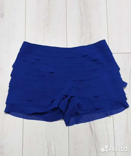 Нарядные шорты Love Moschino