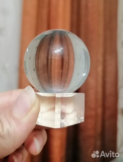 Шар стеклянный на подставке