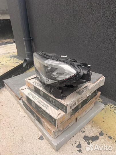 Фара передняя левая Volkswagen Polo 6 Лифтбек